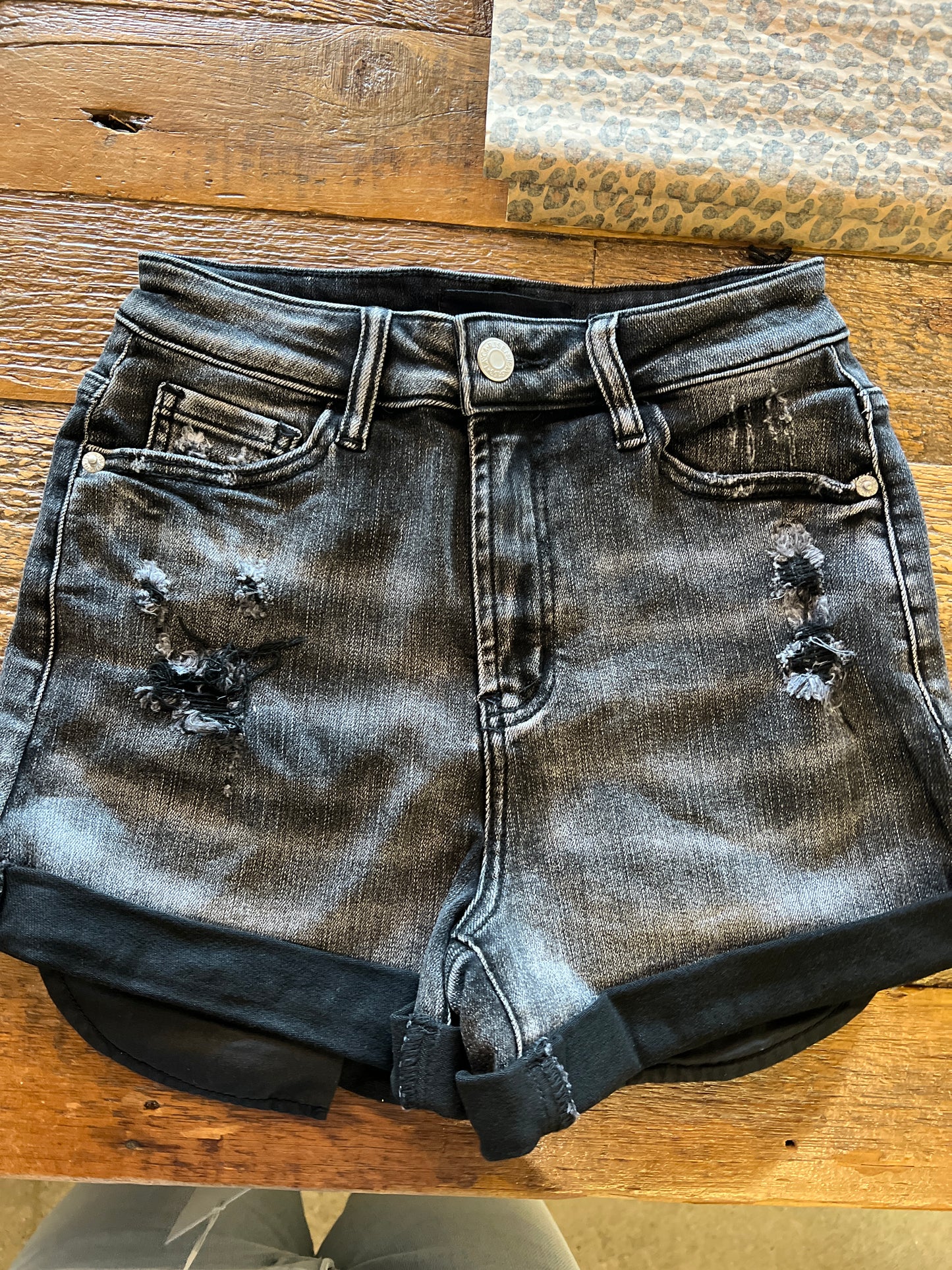 High Rise Rolled Up Shorts